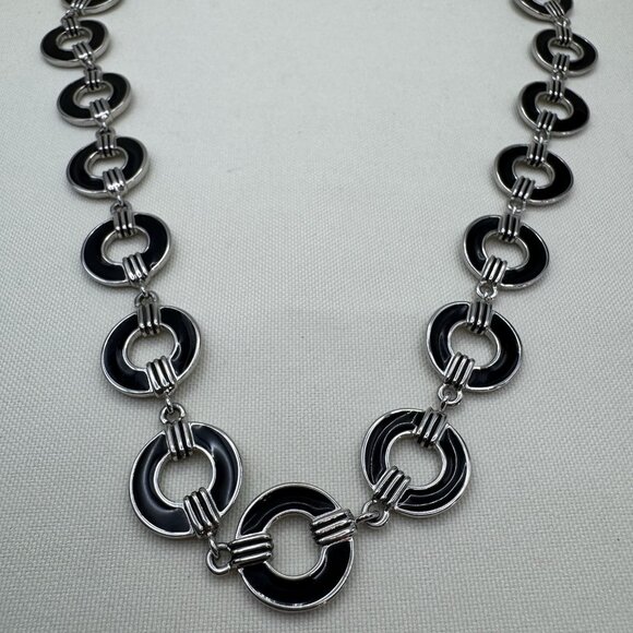 Ralph Lauren Silvertone Black Enamel Circle Ribbed Connecter 18" Toggle Necklace - Picture 8 of 8